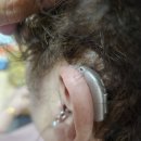 소리샘보청기 정읍센터 | 정읍보청기. 오티콘 모어 오픈형 충전식 보청기 80대 어머님 사용후기