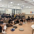 책봄 도서관 이미지