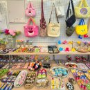 깡통골목할매유부전골 | 경주 황리단 길, 뜨개질 소품이 많았던 &#39;깡통 골목 할매 유부 전골&#39; 소품샵 솔직 후기