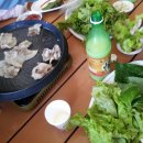 축구장 옆 이미지