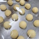 제빵교실 | 제빵기능사 실기 수업 후기 ⑬ – 빵도넛 만들기 (8자·꽈배기 성형, 도넛 튀기기)