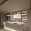 리폼디자인(야간) | 부산 강서 쇼룸 가구 공사(창원 위스키 진열장 리폼)