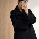 천연소재 핸드메이드 의류제작 | 이번 겨울, 내 옷장을 완성시킨 단 하나의 코트 - 수리 알파카 코트 블랙 착용