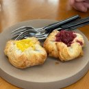 진삼로 | 경남 사천 카페 화전 귀여운 고양이와 커피 후기