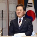 서울고법 재판부,, 헌법 84조에 따라 이재명 대통령 재판을 임기후로 연기한다! 이미지