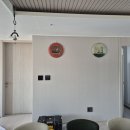 이천종합주방 | 이천 우미린 어반퍼스트 LED 벽시계 설치 후기데이즈 크림 / 포시즌 마블 벽지 시공 사례