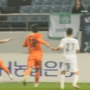 오늘자 전북현대 김진수 다이렉트 퇴장 장면 (축구) 이미지