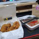 치킨품은떡볶이