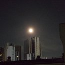 31일 밤하늘의 ‘수퍼 블루 문(Super Blue Moon)’ 이미지