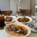 라라파스타 | [서산 브런치 맛집] 6. 카페 라라 후기ㅣ매운 우삼겹 로제파스타 먹고 분위기까지 반했다