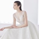 화이트 브랜드샵 이미지