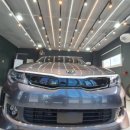 차 닦는 신사 이미지