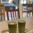 코코티라미수 | 성수 뚝섬 신상 카페 닷(dot) 내돈내산 후기 ☕️ 커피부터 티라미수 디저트까지 완벽했던 감성카페