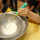 우유 아이스크림 만들기 이미지