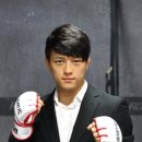 꽃미남 허슬 권민석 ‘한국의 UFC’ 로드FC 안착할까 이미지