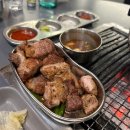 만촌역 4번 출구(환기구 사이) | 언주역 고기집 '흑벽돌집' 회식장소 추천(내돈내산)