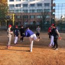 야구장 야외화장실 이미지