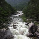 계곡이 아름다운 집 이미지