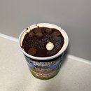 주)두손비앤아니 | [벤앤제리스 아이스크림 리뷰] 4. 탑 솔티드 카라멜 브라우니 (Salted Caramel Brownie Topped)
