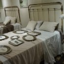 안경을 찾는 사람들 이미지