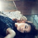 윤지 헤어라인 이미지