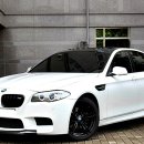 BMW M5 바디킷/18인치M5 휠/가변배기(구변완료)차량 2010년식 BMW 5시리즈 (F10) 523i 모델을 판매합니다. 이미지