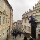 성  은 | [동유럽 여행] 프라하 성 뷰가 제일 이쁜 곳: 프라하 성 스타벅스 기타 꿀 팁까지