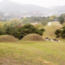 가족과 함께 떠나는 공주, 살아 숨 쉬는 시간 여행 이미지