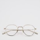 우즈 아이웨어 이미지