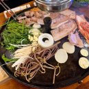 솥뚜껑삼겹살 - 유성구 문화원로10번길 2 | 동탄 영천동 가성비 솥뚜껑 삼겹살 미나리 고사리 솥뚜껑 삼겹살 후기