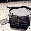 비비PC | 30대 남자 데일리백 끝판왕, 발렌시아가 슈퍼비지 메신저백 비비럭스 후기