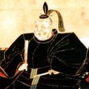 풀잎 위의 이슬 이미지