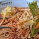 비빔국수면 이미지