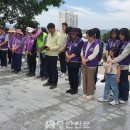 세계평화여성연합 무안군지부, 6·25, 월남전 참전 추모탑 주변정화 및 참배 - 무안신문 이미지