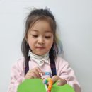 시몬반의 알에서 깨어난 애벌레와 애벌레 조형 활동 이미지