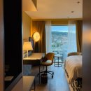 르네상스빌딩 앞 | [스위스]호텔 추천 르네상스 취리히 타워 숙박, 라운지 와인타임 후기