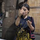 친선고속(주) | 라오스 여행_ 몽족 그녀의 우돔싸이 맛집