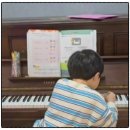 연지음악학원 | [공지] 연지음악학원 원장님은 정읍서초 신입생 아이들에게 최고의 선생님! 피아노 치는 손모양부터...