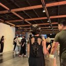 조여정 극장 나들이 이미지