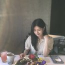 Cheering for Saturday 이미지