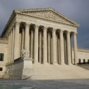 High court blocks NY coronavirus limits on houses of worship 이미지