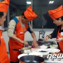 중년 남성 대상 요리교실 이미지