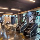 컨피던스휘트니스 이미지