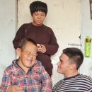 비록 신체는 장애가 있지만, 이분들의 영혼은 너무나도 맑고 고울 것 같습니다. 이분들의 미소를 보십시오. 이미지