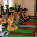 아쉬탕가 요가 이미지