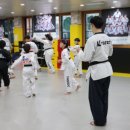 수 태권도장 이미지