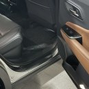 크라운오토케어 | 토요타 크라운 25년형 출고 후기 올 겨울 4륜 구동으로 더 안심하고, 복합연비는 17.2km/l로 여유롭게