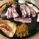 ssack쓰리솥뚜껑김치삼겹살
