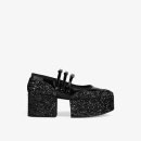 단아한 신발 이미지