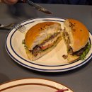 데일리103 | 을지로 맛집 데일리픽스 파스트라미 샌드위치 가지튀김 미친놈(p) 후기